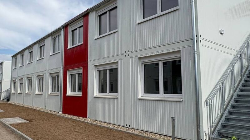 Containerdorf in Goch: Flüchtlingsunterkunft an der Siemensstraße wird bezogen