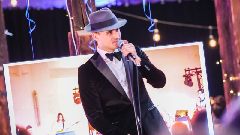 Auf dem Neusser Freithof: Feierabendmarkt feiert Saisonabschluss mit Swing