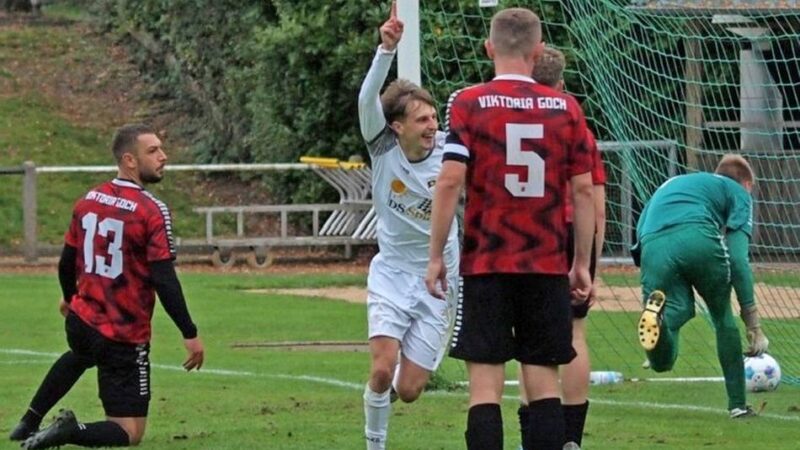 2:1 gegen Bezirksliga-Schlusslicht: TuS Xanten zittert sich zum Heimsieg