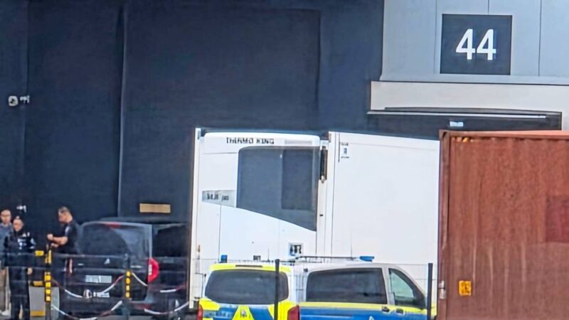 Emmerich: Messerstich in der Halle – Täter nennt kein Motiv
