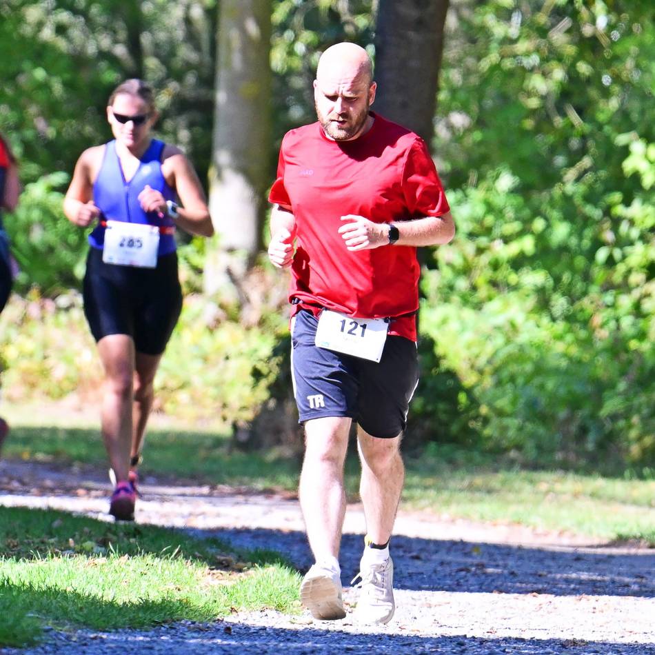 Mittendrin beim Nibelungen-Triathlon in Xanten: Von der Schnapsidee eines Rückenpatienten