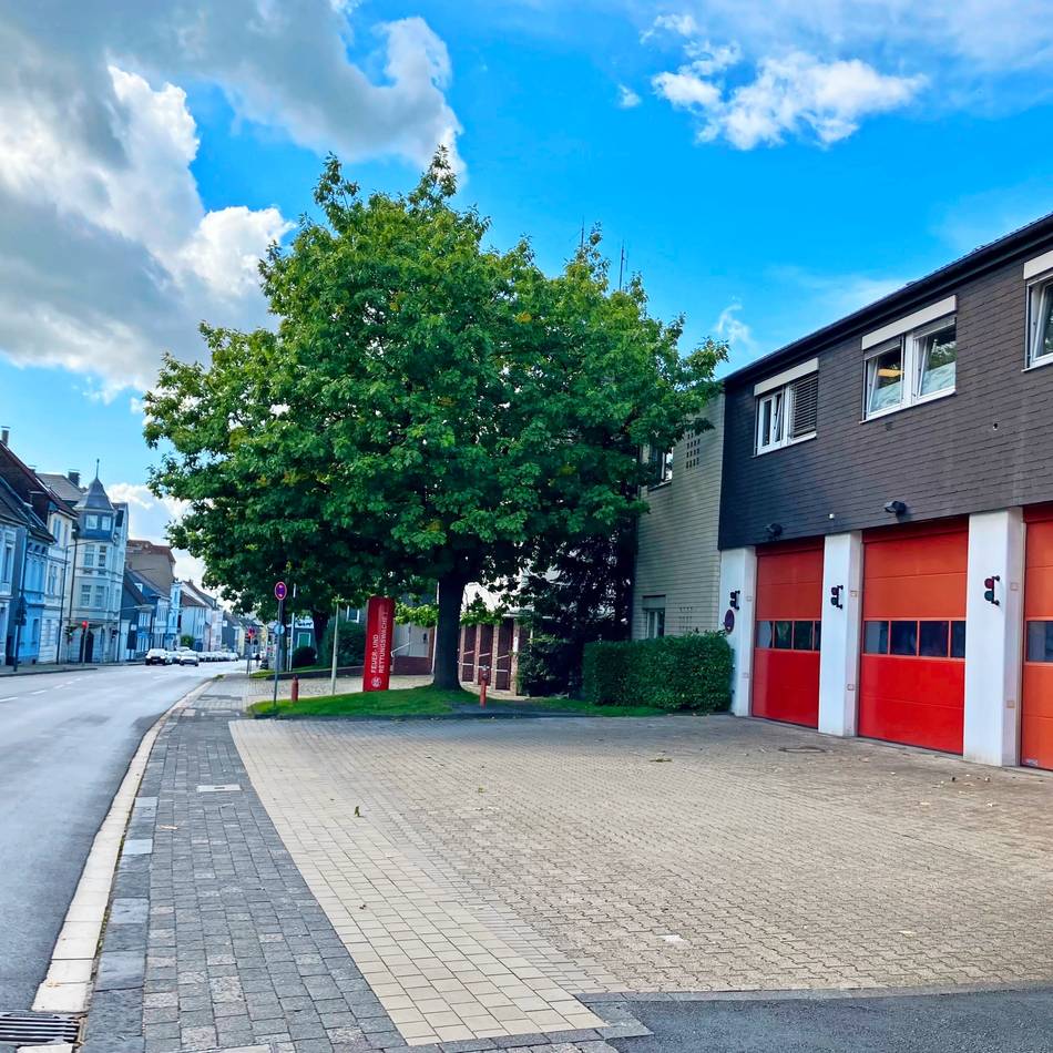 Verkehrsprobleme in der Solinger City: Soll Feuerwache in Mitte Platz machen für ein neues Parkhaus?