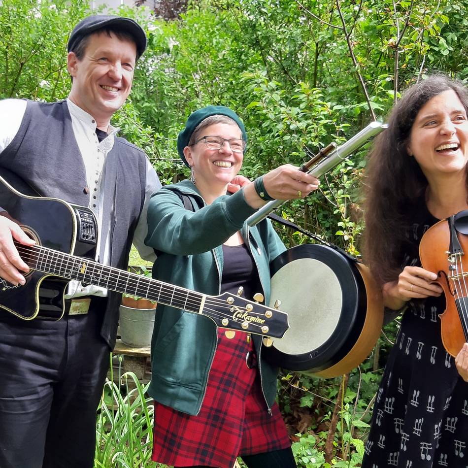 „Old Sheep Streetband“ gastiert in Hückeswagen: Mitreißendes Irish-Folk-Konzert im Kultur-Haus Zach