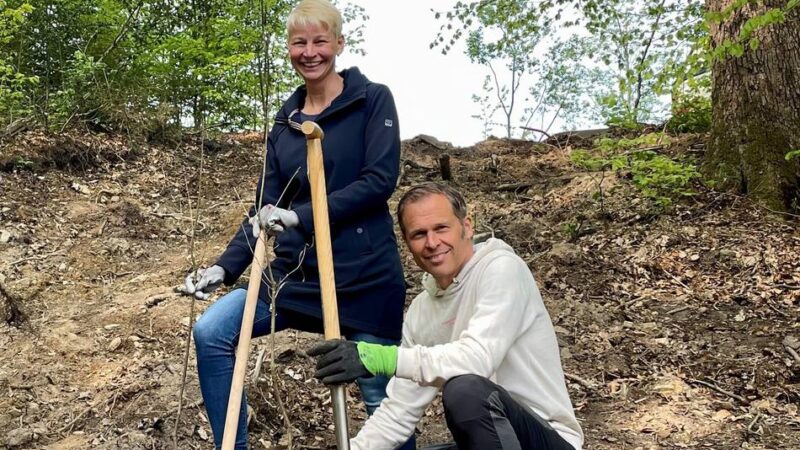 Baumpflanzaktion der Stadtsparkasse: „Verwurzelt in Wermelskirchen“ – das Baumspenden-Versprechen