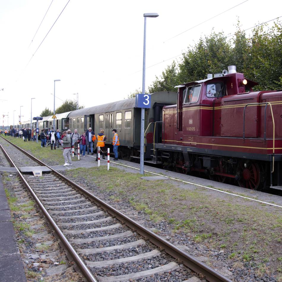 Nostalgie-Zugfahrt ab Rheinberg: Mit dem Montan-Express in eine andere Zeit