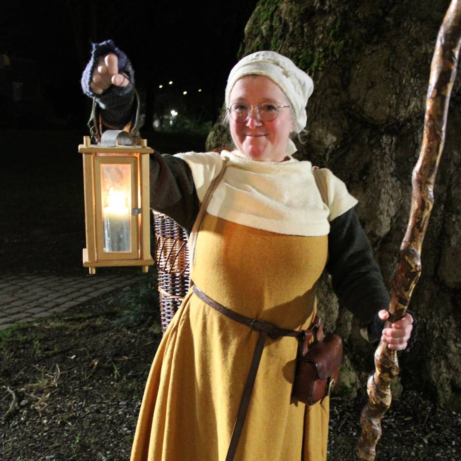 Stadtführungen durch Neuss: Brauchtümer, Traditionen und Grausamkeiten