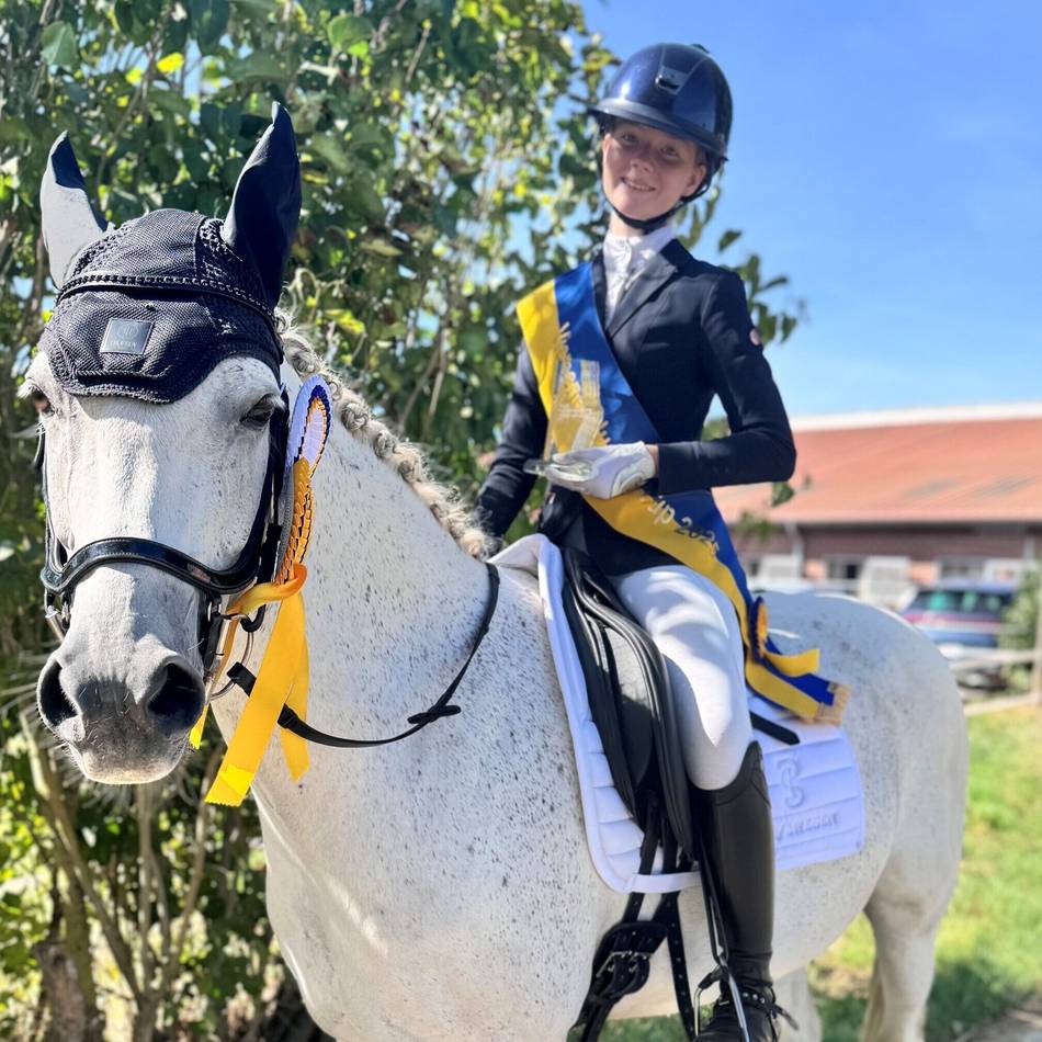 Kombiwertung aus Springen und Dressur: Gladbacherin Katzmarek gewinnt Jugendcup des Kreis Viersen