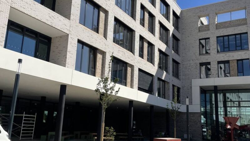 Im Untergeschoss des Neubaus: Wasserschaden in Benrather Realschule besorgt Sportler