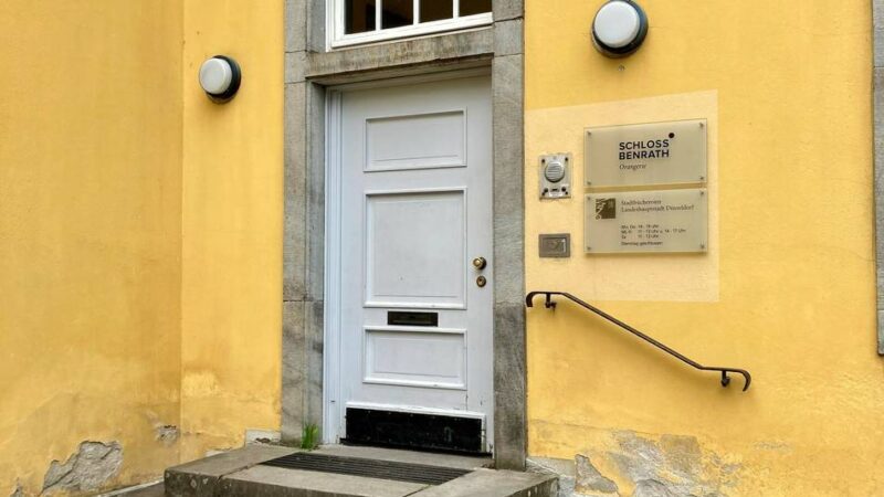 Pläne für einen neuen Standort in Düsseldorf: Zukunft der Stadtteilbücherei Benrath beschäftigt Politiker