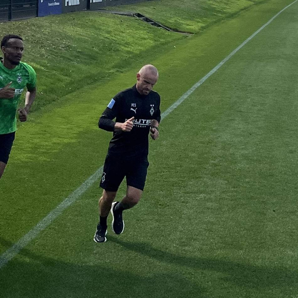 „Das passt zu uns“: Illustre Trainingsgäste, Bonhofs Laudatio und ein laufender Borusse