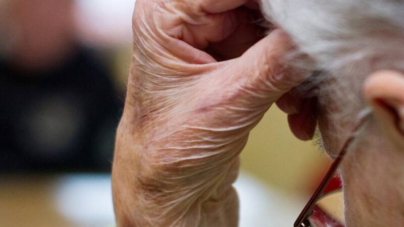 Infos vom Johanniter-Stift Meerbusch: Wie Demenz das Leben verändert – und wo es Hilfe gibt
