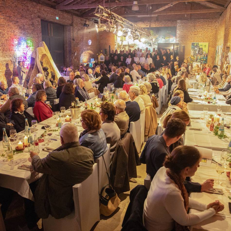 Versteigerung und Charity-Dinner in Kaarst: Kunstauktion soll Heizöltank füllen