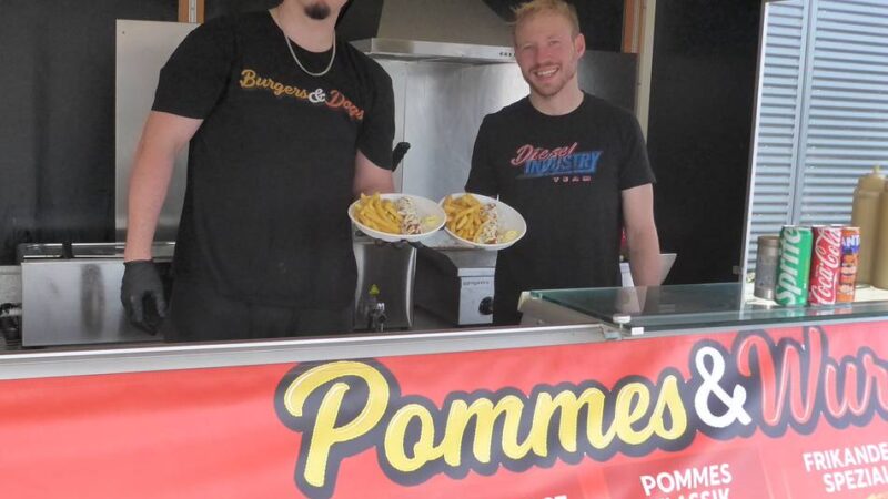 Gastronomie in Rheinberg: Statt Backfisch gibt‘s jetzt „Pommes & Wurst by Yannik Fricke“