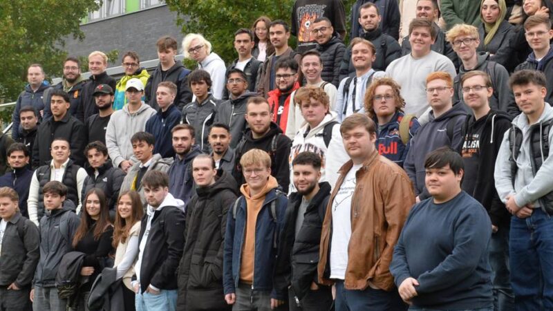 Campus Heiligenhaus: Start ins Studium für 82 Bachelor-Erstis“
