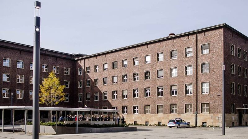 Staatsanwaltschaft ermittelt: Tatverdächtige bestohlen? Schwerer Verdacht gegen Düsseldorfer Polizisten