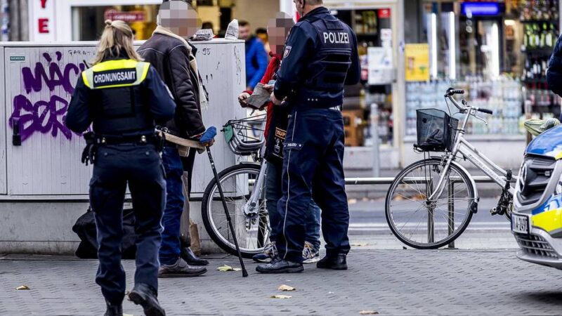 Beamte sollen Tatverdächtige bestohlen haben: Nach Vorwürfen gegen Prios – Polizei nimmt Einsatztrupp unter die Lupe