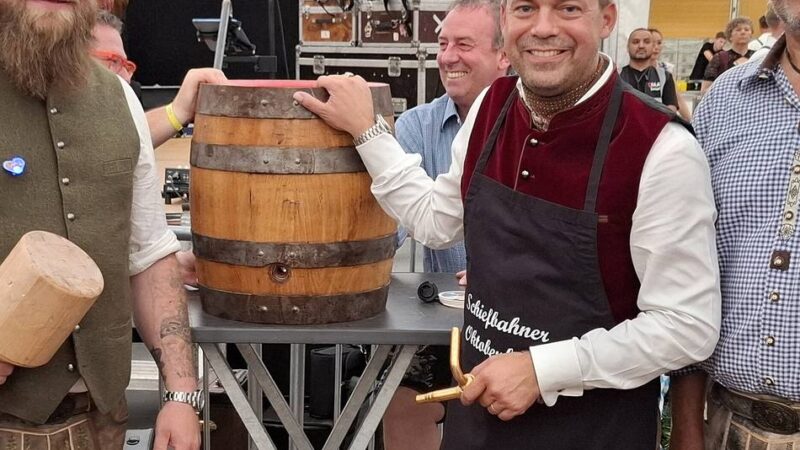 St. Sebastianus Bruderschaft Schiefbahn: Fröhliche Stimmung beim Oktoberfest