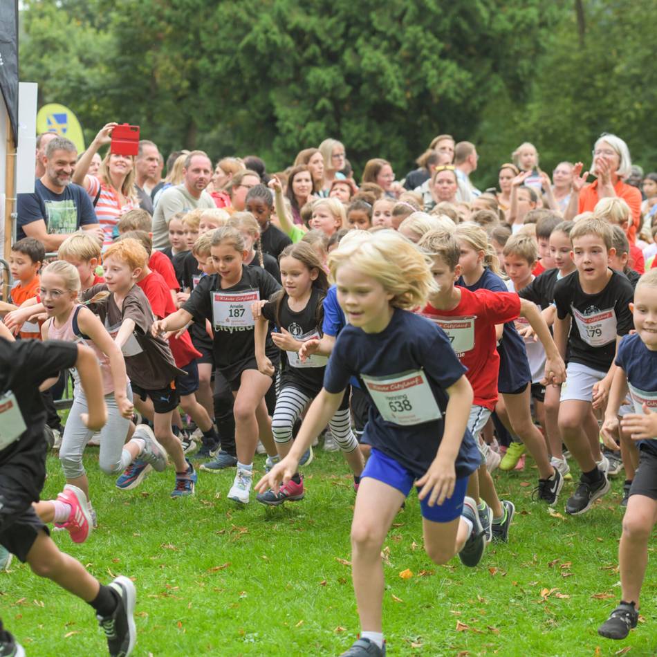 Viele Fotos und Eindrücke: Citylauf in Kleve 2025 ist ein riesiger Erfolg [mit Bildergalerie]