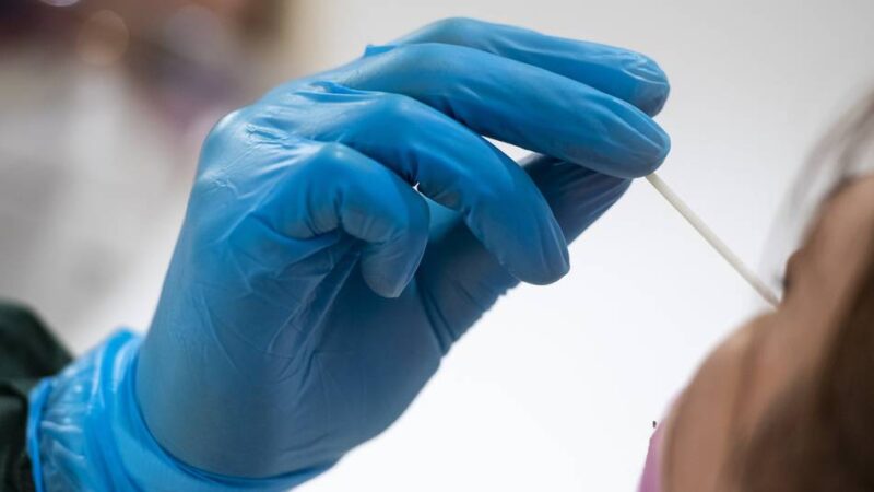 Vorwurf des Abrechnungsbetruges: Corona-Testzentren im Visier – Staatsanwaltschaft durchsucht Räume in Kleve