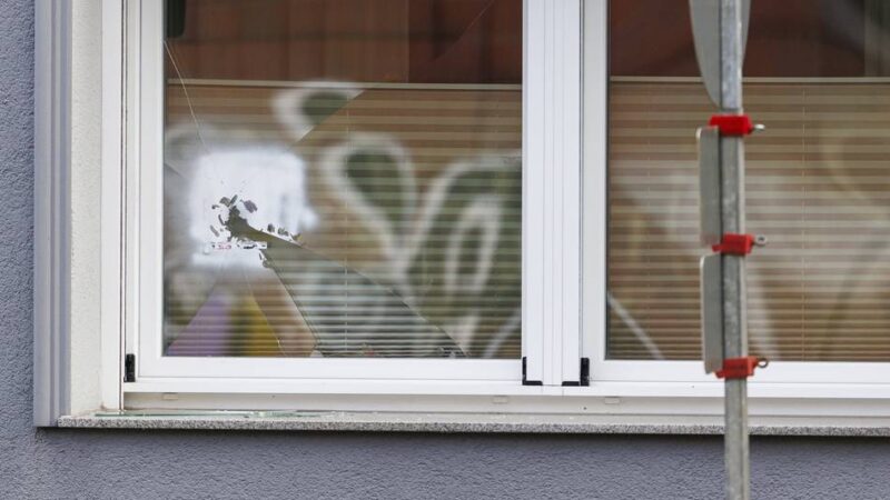 Prozess um Mord in Duisburg: Im Netz googelte der Angeklagte: Wie viel Schuss hat eine Kalaschnikow?