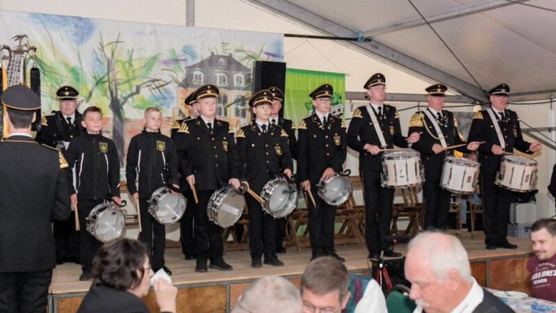 Jubiläumsfeier mit „Marsch der Medici“: Voller Einsatz für die Musik – 25 Jahre Volksmusikerbund im Kreis Kleve