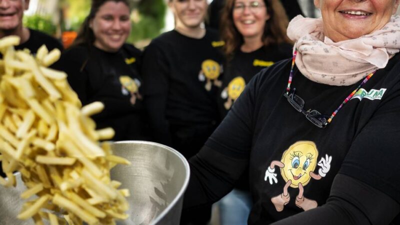 In Langenefld: Reusrath feierte drei Tage ein fröhliches Kartoffelfest