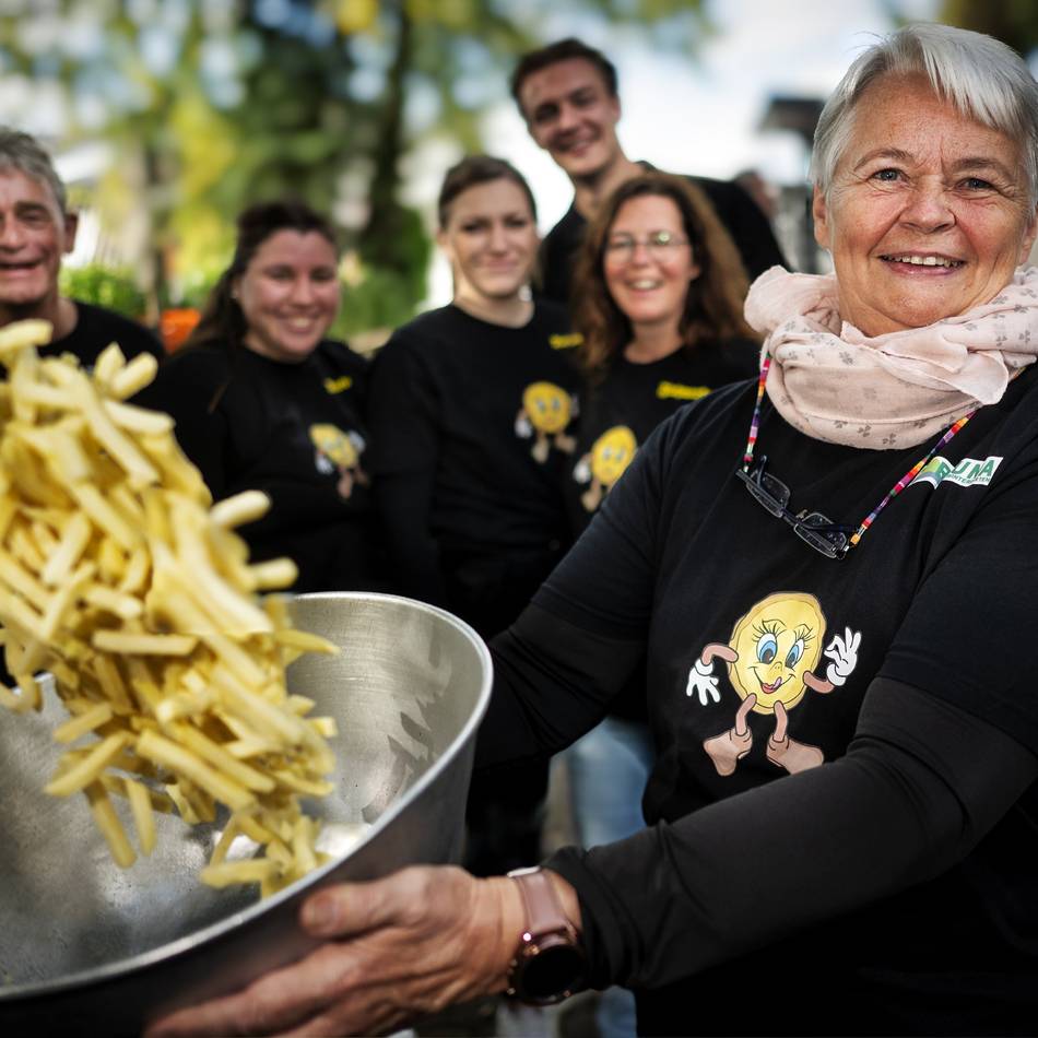 In Langenefld: Reusrath feierte drei Tage ein fröhliches Kartoffelfest