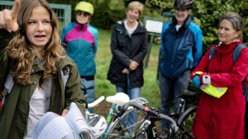 Volkshochschule Langenfeld: Fahrradtour gegen das Vergessen – Erinnerung an NS-Verbrechen