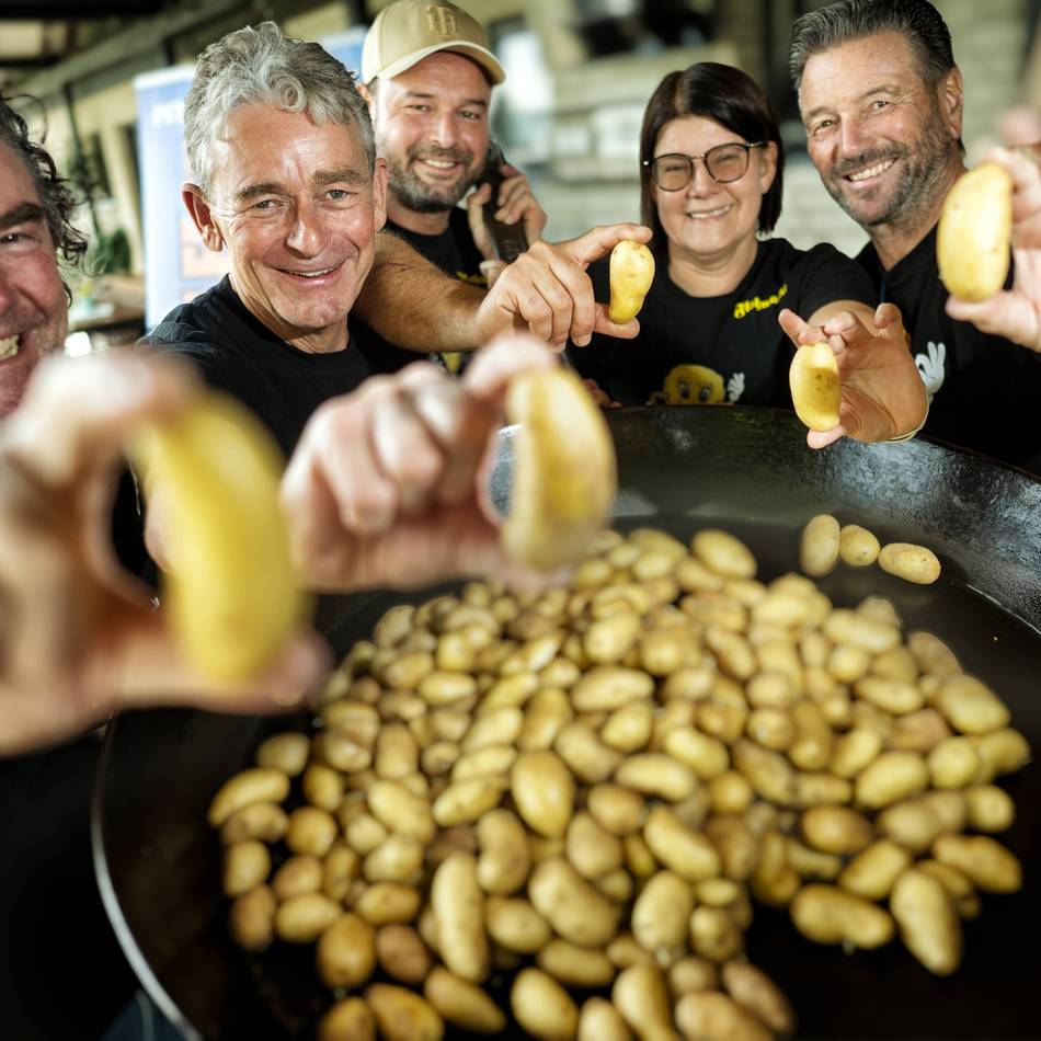 Veranstaltung in Langenfeld: Beim Reusrather Kartoffelfest wird für einen guten Zweck gefeiert
