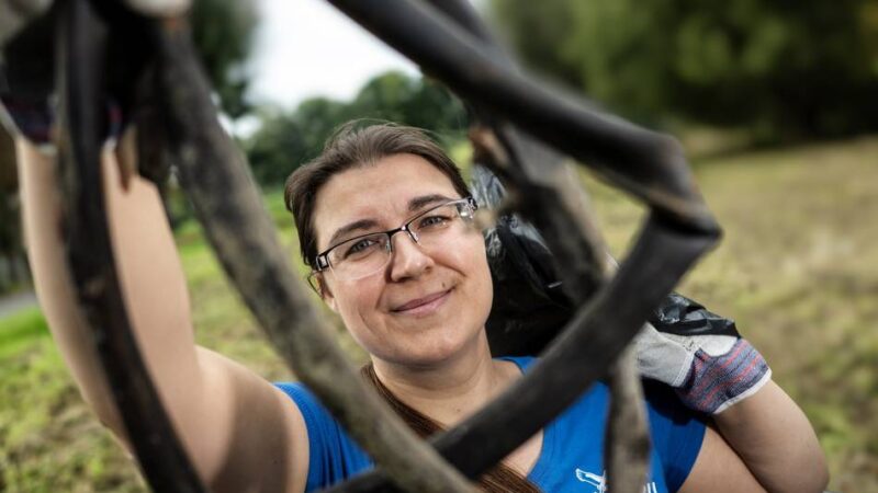 „World Cleanup Day“ in Leverkusen: Von Zigarettenstummeln bis Sperrmüll
