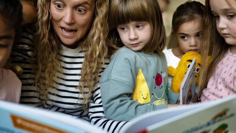 Naturgut Ophoven in Leverkusen: Neues Buch knüpft „Glücksbande“ für Kinder