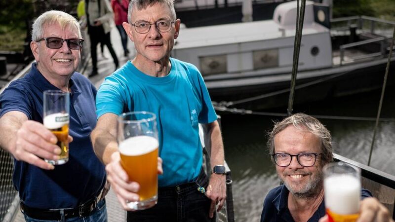 Wahrzeichen am Rhein in Leverkusen: Die Schiffsbrücke ist wieder geöffnet