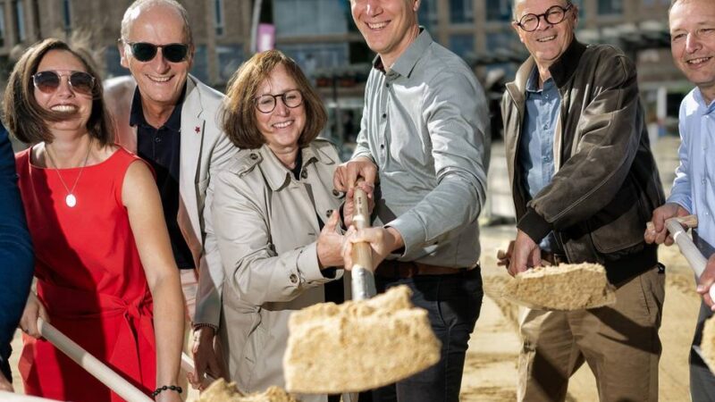 Fertigstellung bis 2028: Spatenstich für den dritten Bauabschnitt von Monheim-Mitte
