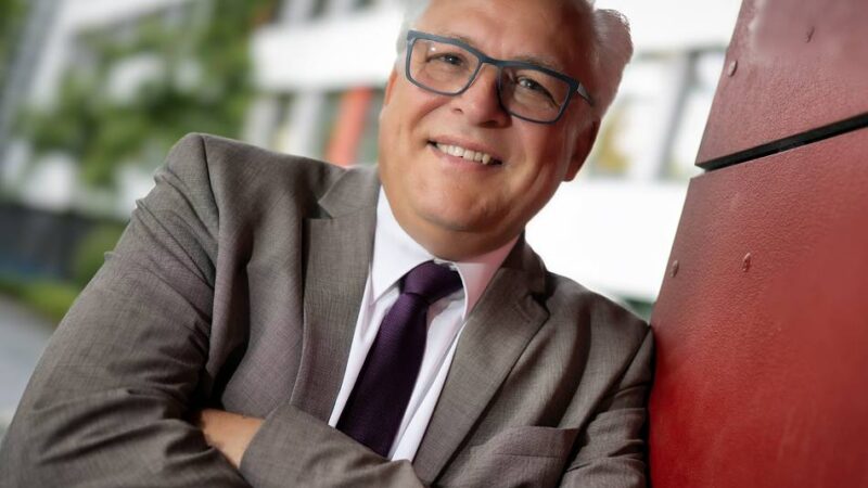 „Gute Schule – gutes Lernen“ in Leverkusen: „Alle Schulen sind ans Glasfasernetz angeschlossen“