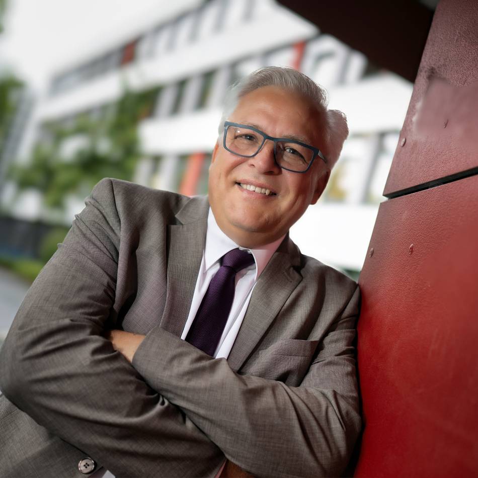 „Gute Schule – gutes Lernen“ in Leverkusen: „Alle Schulen sind ans Glasfasernetz angeschlossen“