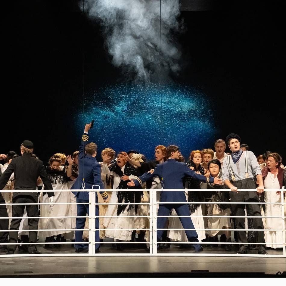 Premiere am Theater Mönchengladbach: Titanic-Musical zieht Zuschauer in tragischen Sog