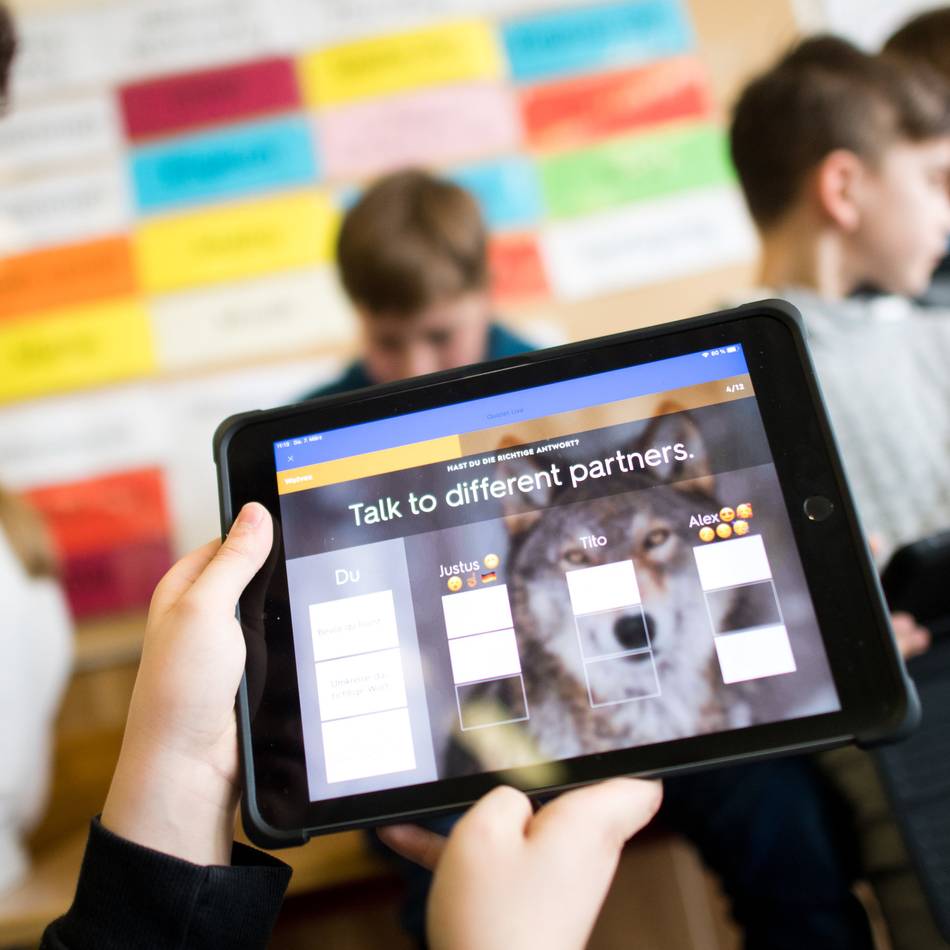 Ärger an Reeser Schulen: Schüler-i-Pads: „Da brannte der Baum“
