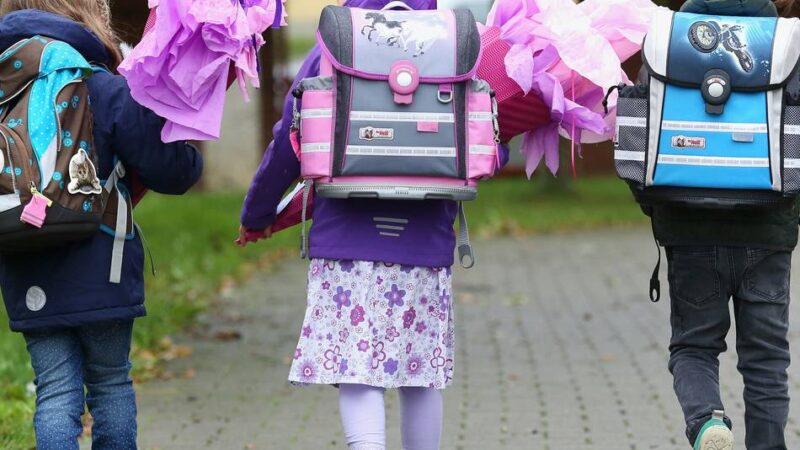 Anmeldung zum Schuljahr 2026/27: Diese Fragen sollten Eltern der Schule stellen
