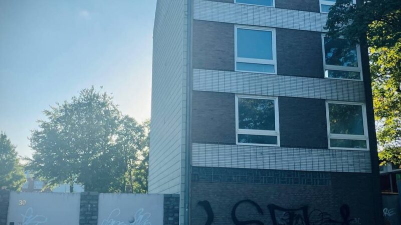 Neue Details zum „Kontaktcafé“ in Neuss: Drogen-Abhängige werden in Containern betreut
