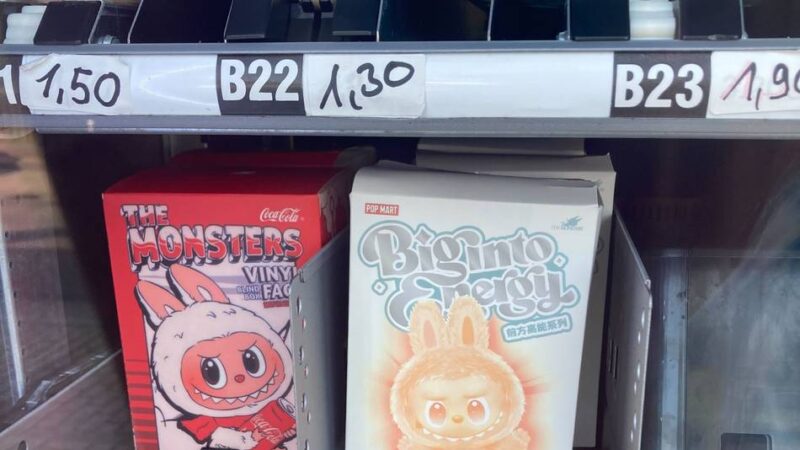Wirbel um böse dreinblickende Monsterpuppen: „Labubu“-Trend erreicht Mönchengladbach