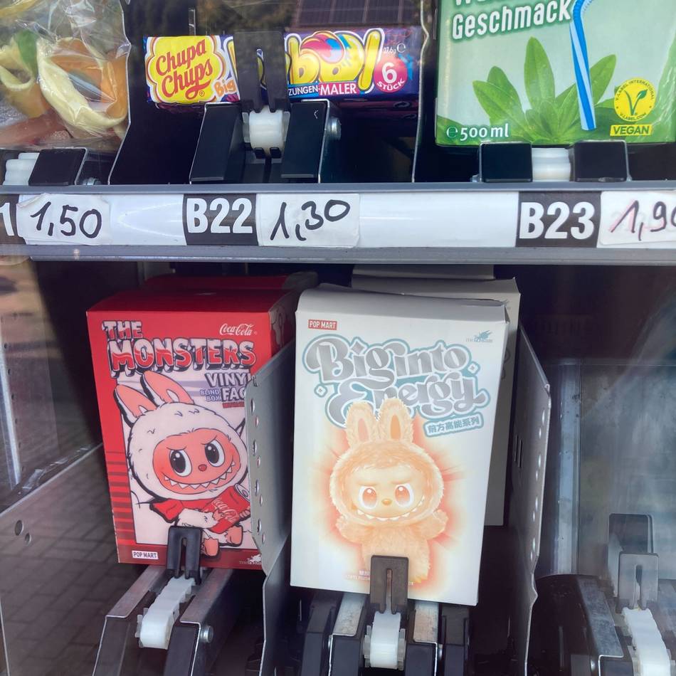 Wirbel um böse dreinblickende Monsterpuppen: „Labubu“-Trend erreicht Mönchengladbach
