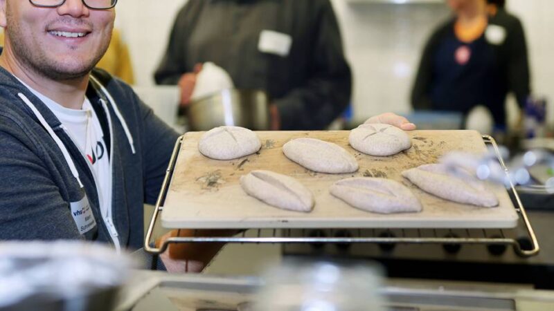 Angebot der Volkshochschule: Wie Brötchen aus dem eigenen Ofen gelingen