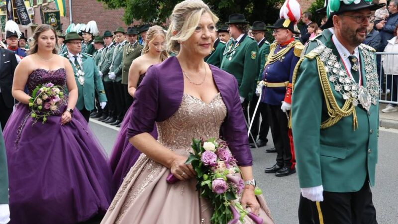 Schützenfest in Grevenbroich: Laacher freuen sich über ihren Kronprinzen Marco Sautner