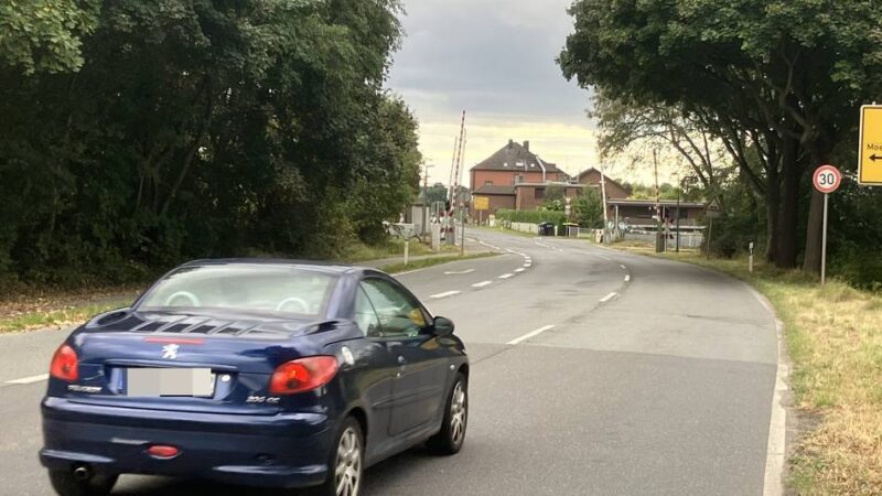 Baustelle zwischen Rheinkamp und Rheinberg: Reitweg ist ab Montag für Monate gesperrt