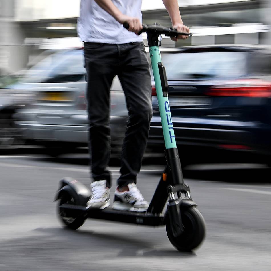 Immer mehr E-Scooter-Unfälle im Rhein-Kreis: „Es fällt uns auf und macht uns Sorgen“