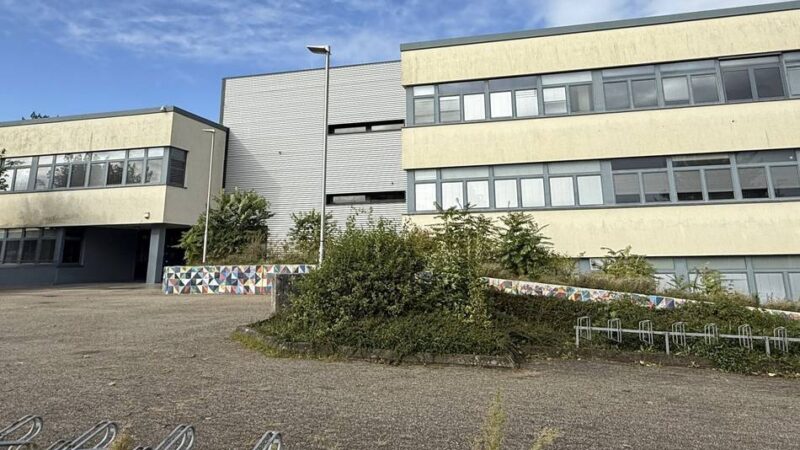 Schulleiter seit fünf Jahren krank: „Entscheidung muss getroffen werden – ob Rückkehr oder Zurruhesetzung“