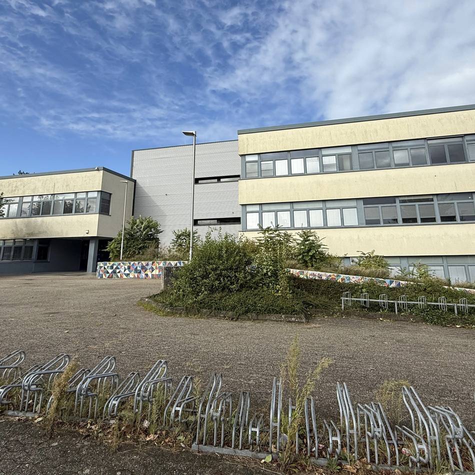 Schulleiter seit fünf Jahren krank: „Entscheidung muss getroffen werden – ob Rückkehr oder Zurruhesetzung“