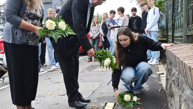Eine jüdische Deutsche in Radevormwald: Stolpersteine für ein ganz besonderes Ehepaar