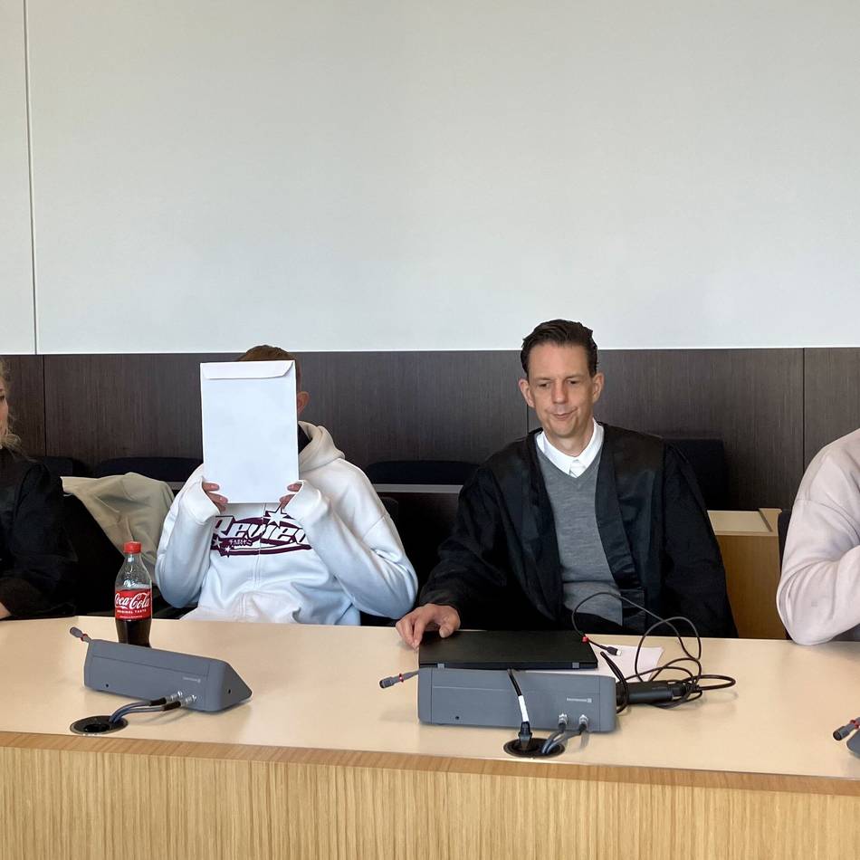 Nach Brand-Serie in Düsseldorf: Warum zwei junge Brandstifter mit Bewährungsstrafen davonkommen