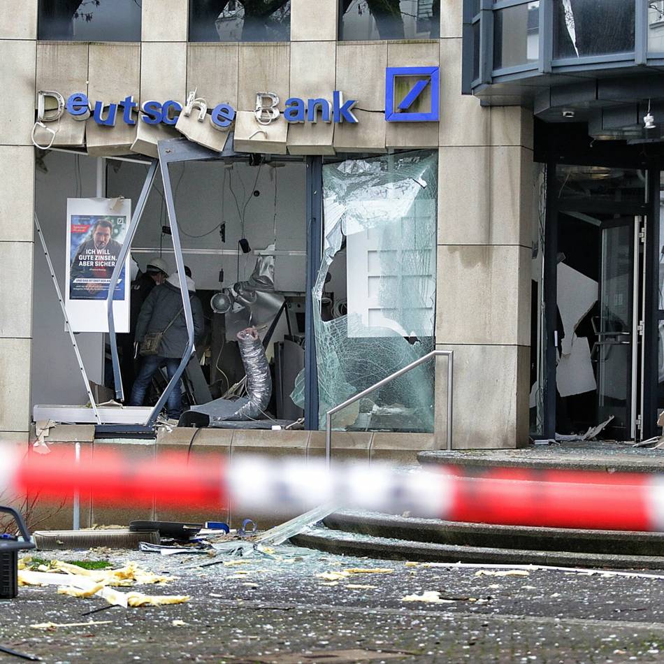 Mutmaßliche Automatensprenger von Erkrath ab nächster Woche vor Gericht: Starke Explosion und ein Fluchtauto ohne Tempo-Begrenzung